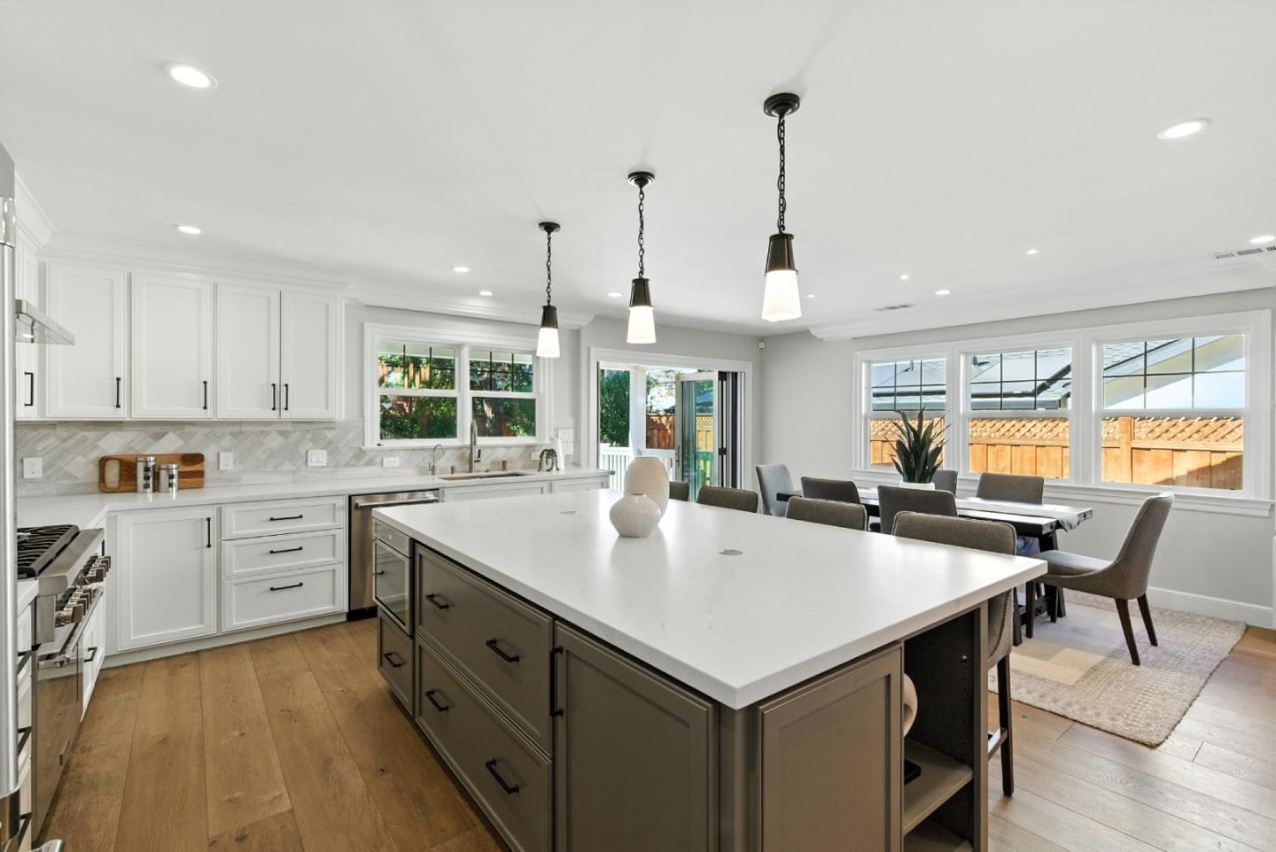 Detail Gallery Image 8 of 50 For 36 Wildwood Ave, San Carlos,  CA 94070 - 3 Beds | 2 Baths