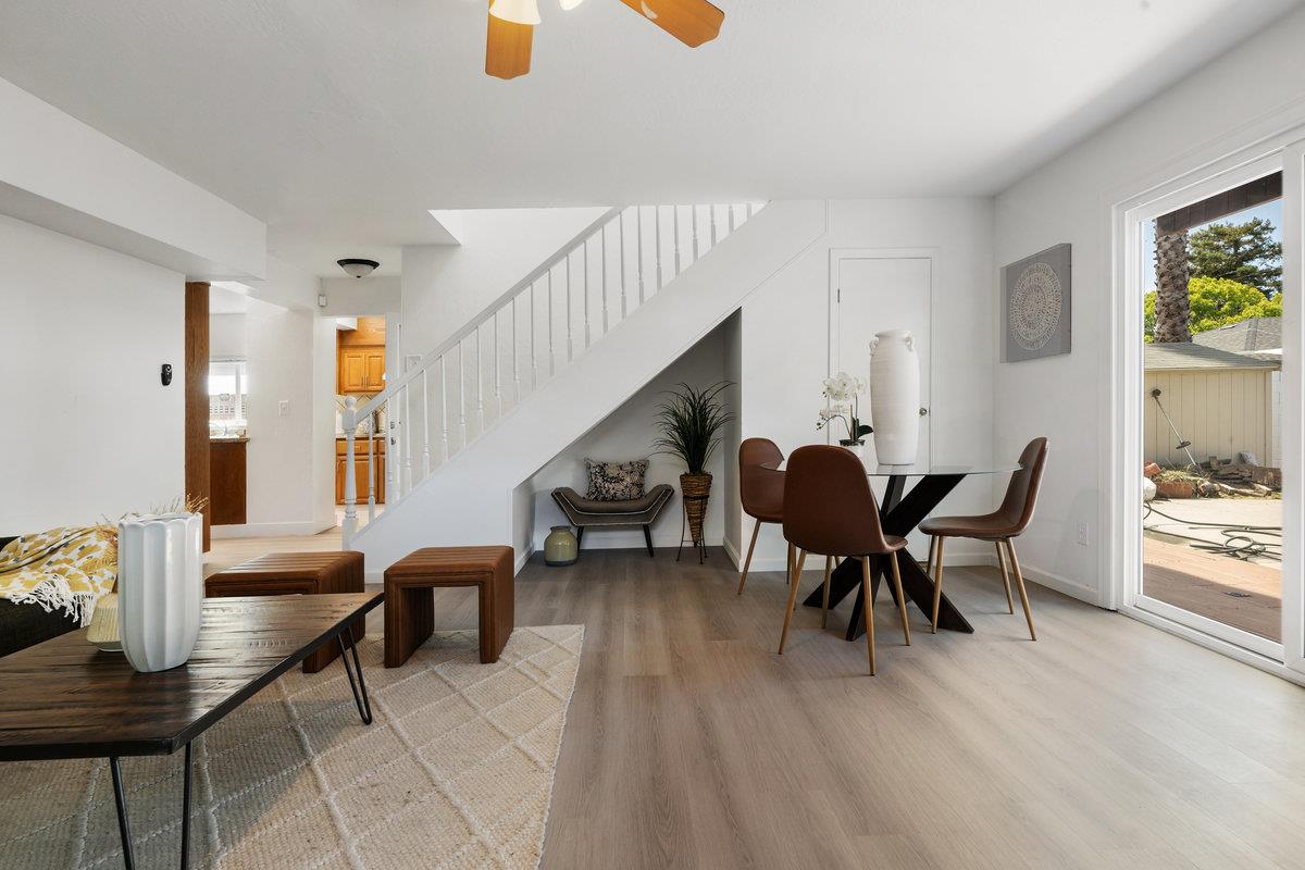 Detail Gallery Image 11 of 24 For 639 Douglas Ave, Redwood City,  CA 94063 - 3 Beds | 3/1 Baths