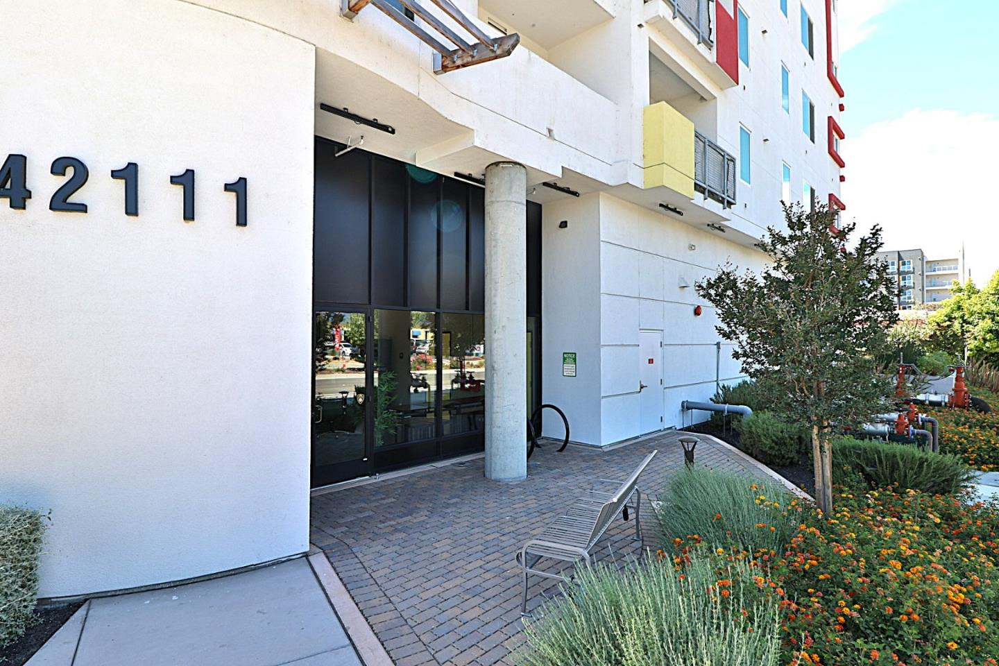 Detail Gallery Image 4 of 52 For 42111 Osgood Rd #206,  Fremont,  CA 94539 - 2 Beds | 2 Baths