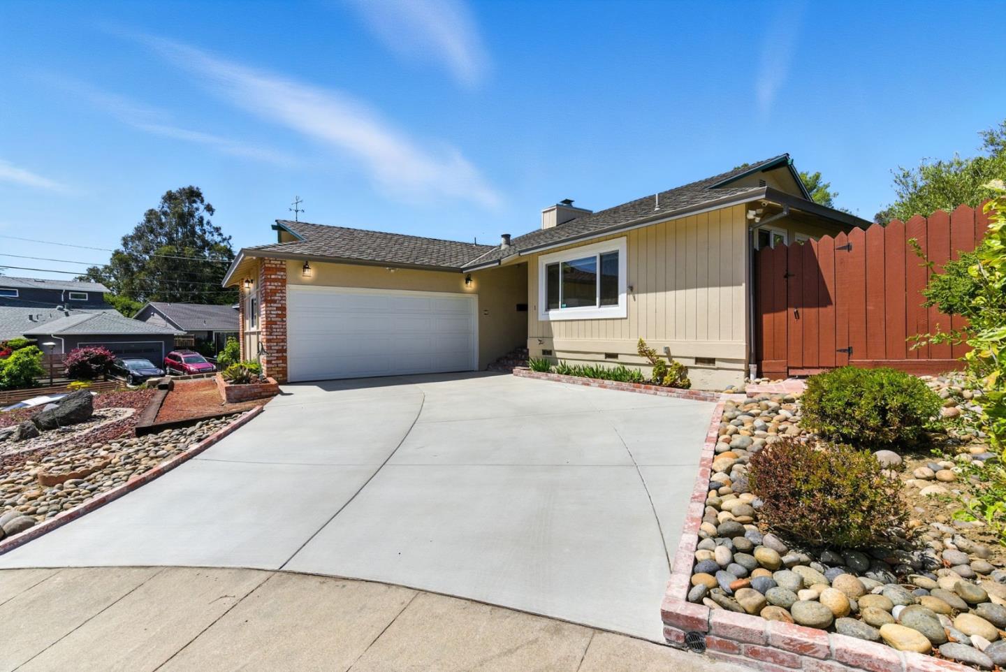 Detail Gallery Image 2 of 33 For 1 Dionne Ct, Belmont,  CA 94002 - 3 Beds | 2 Baths