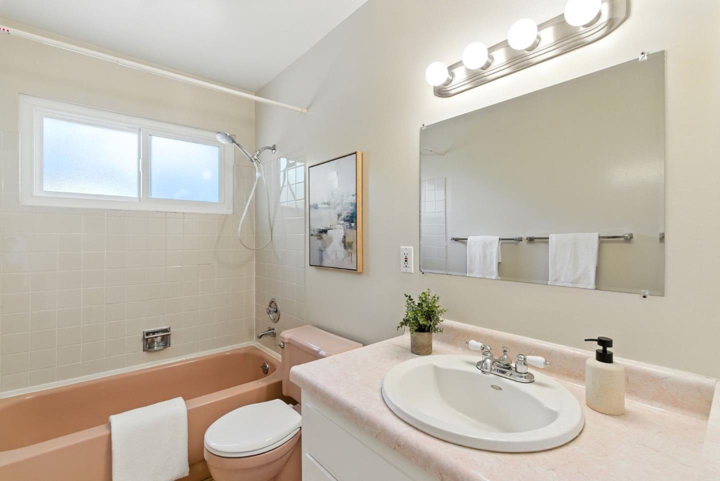 Detail Gallery Image 25 of 33 For 1 Dionne Ct, Belmont,  CA 94002 - 3 Beds | 2 Baths