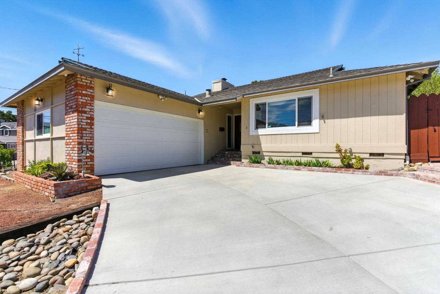 Detail Gallery Image 3 of 33 For 1 Dionne Ct, Belmont,  CA 94002 - 3 Beds | 2 Baths