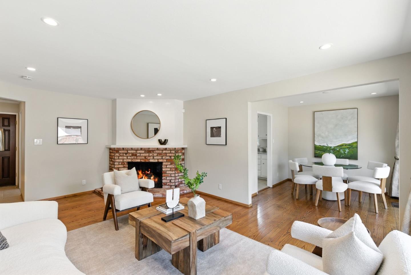Detail Gallery Image 8 of 33 For 1 Dionne Ct, Belmont,  CA 94002 - 3 Beds | 2 Baths