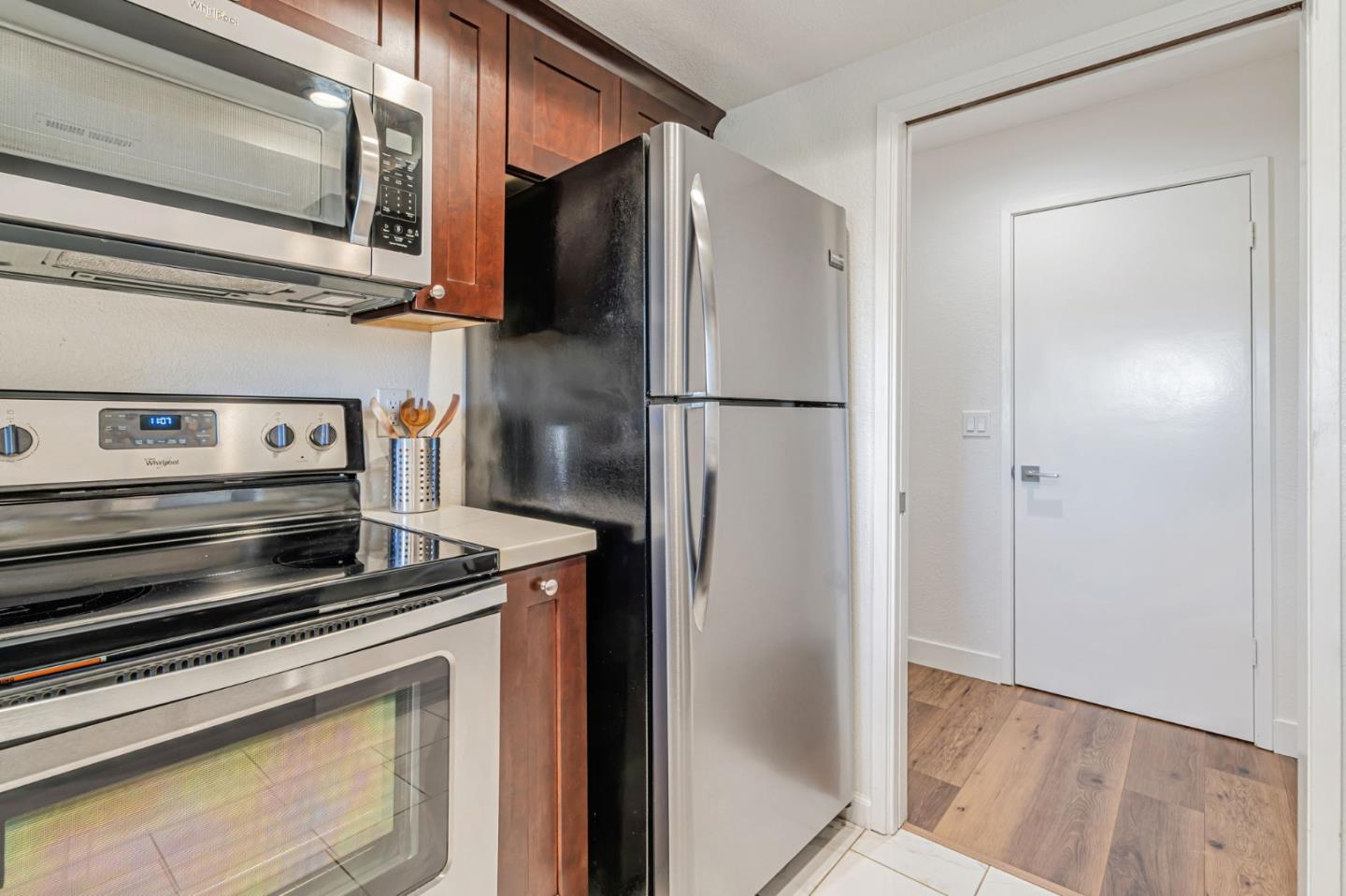 Detail Gallery Image 10 of 40 For 2206 Brega Ln, Morgan Hill,  CA 95037 - 2 Beds | 2 Baths