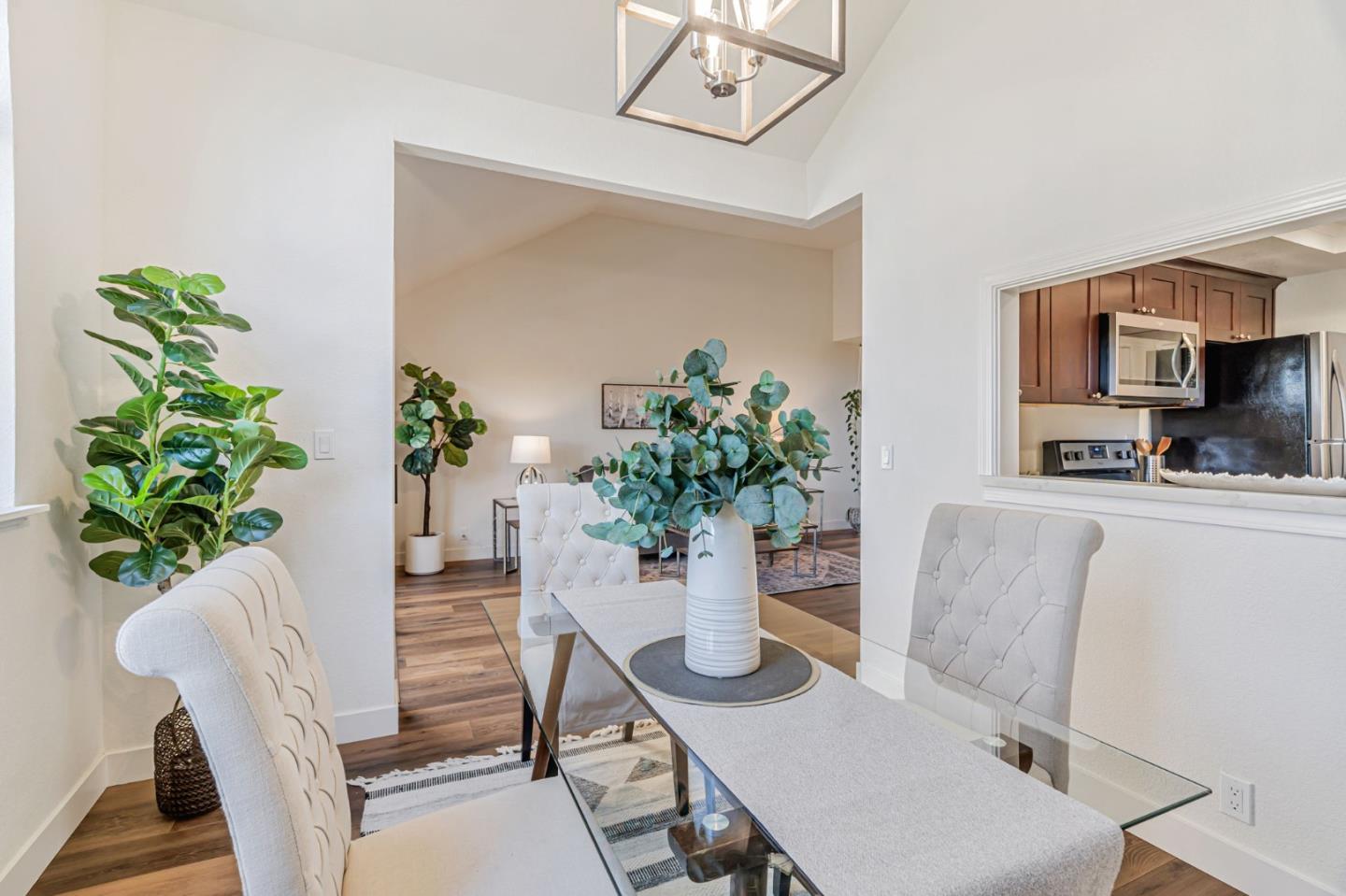 Detail Gallery Image 14 of 40 For 2206 Brega Ln, Morgan Hill,  CA 95037 - 2 Beds | 2 Baths