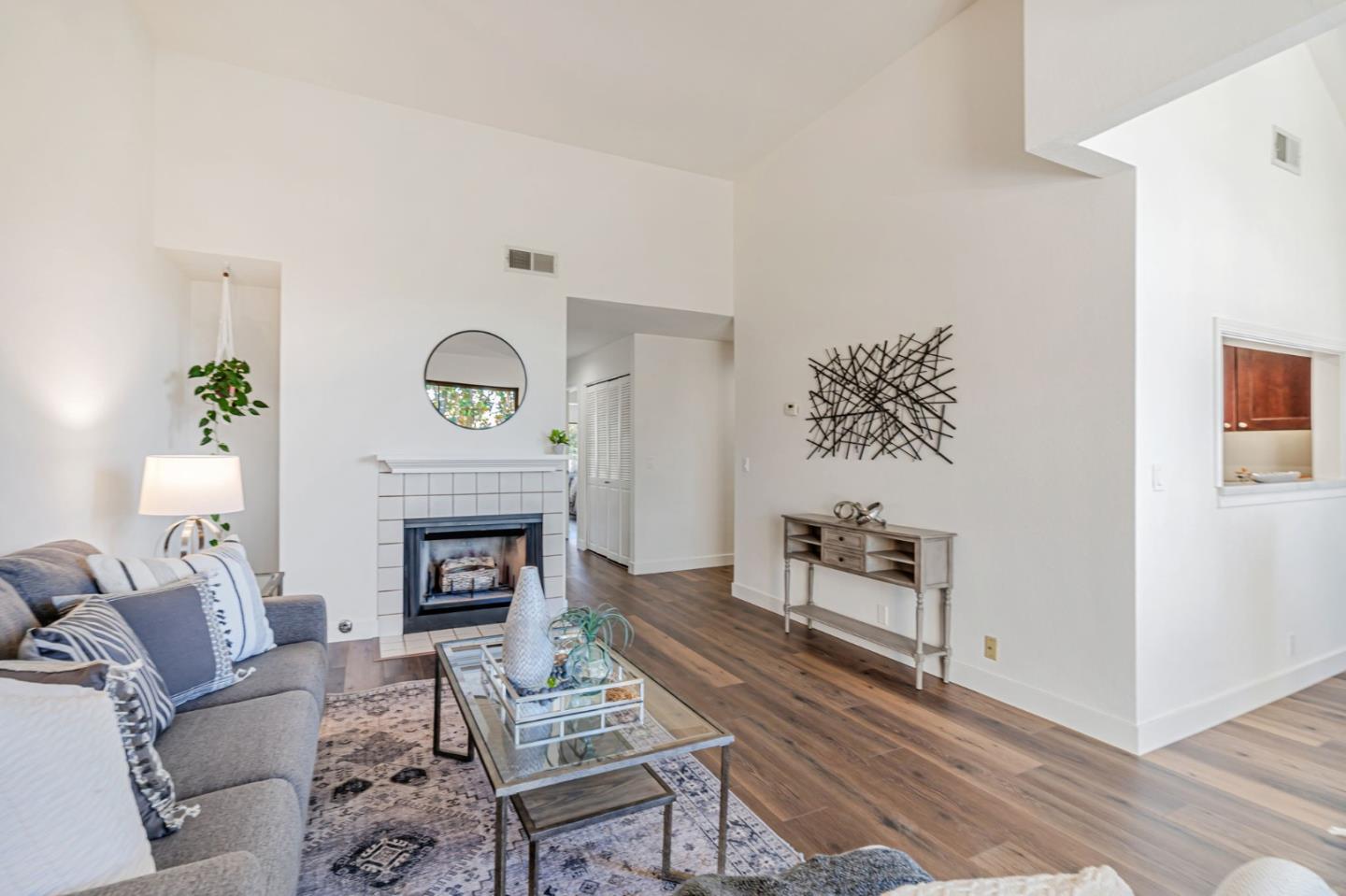 Detail Gallery Image 5 of 40 For 2206 Brega Ln, Morgan Hill,  CA 95037 - 2 Beds | 2 Baths