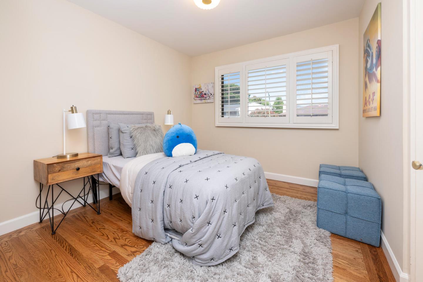 Detail Gallery Image 14 of 26 For 1149 Glenwood Dr, Millbrae,  CA 94030 - 3 Beds | 2 Baths