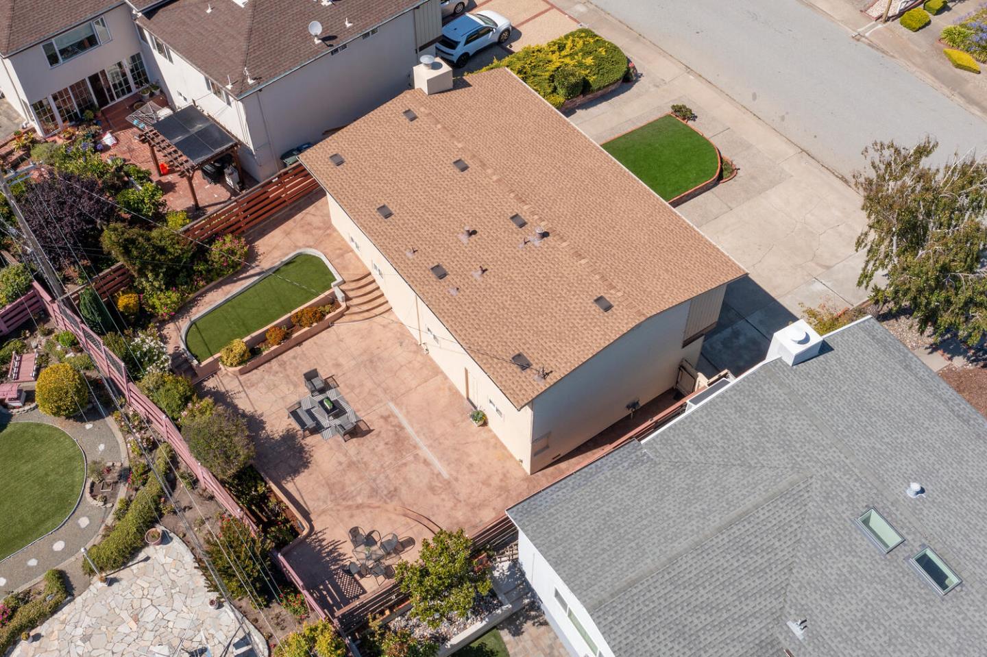 Detail Gallery Image 25 of 26 For 1149 Glenwood Dr, Millbrae,  CA 94030 - 3 Beds | 2 Baths
