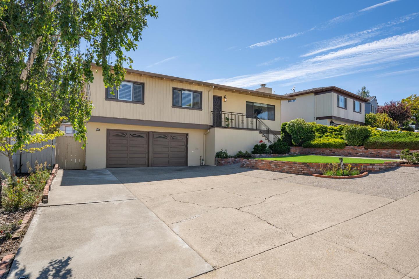 Detail Gallery Image 3 of 26 For 1149 Glenwood Dr, Millbrae,  CA 94030 - 3 Beds | 2 Baths