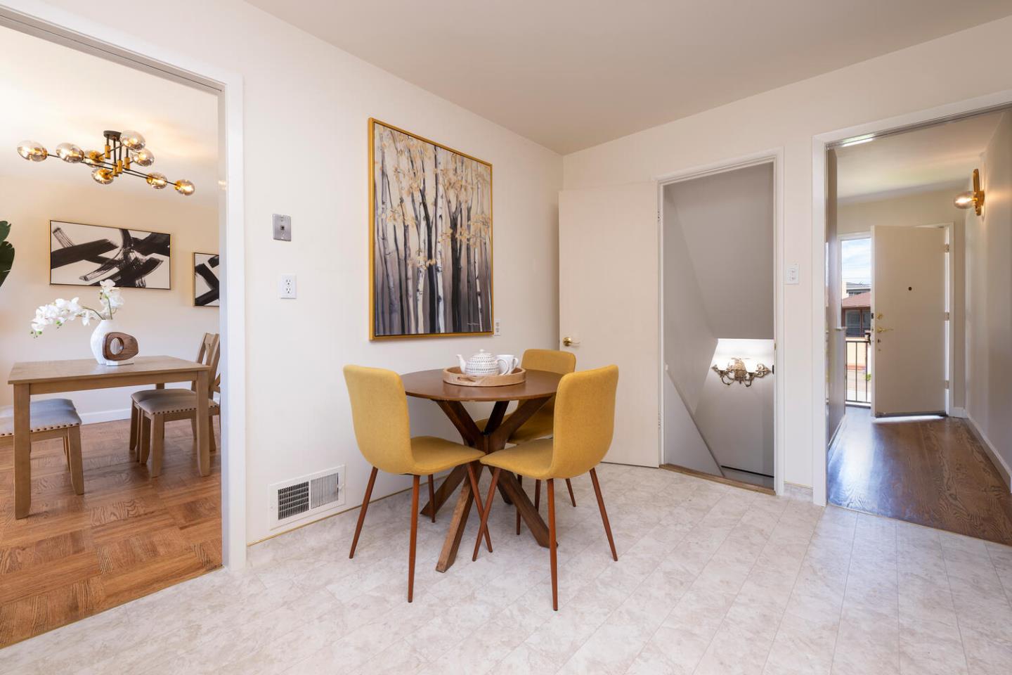 Detail Gallery Image 9 of 26 For 1149 Glenwood Dr, Millbrae,  CA 94030 - 3 Beds | 2 Baths