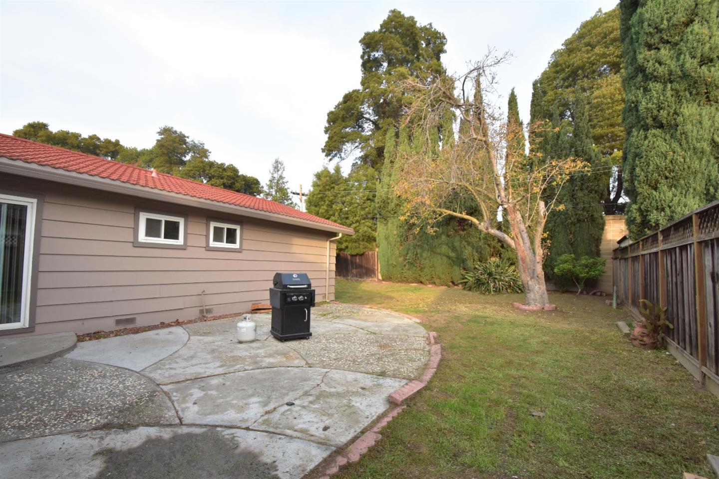 Detail Gallery Image 18 of 21 For 2070 Sierra Wood Dr, San Jose,  CA 95132 - 3 Beds | 2 Baths