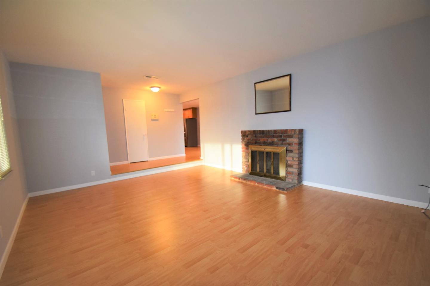 Detail Gallery Image 3 of 21 For 2070 Sierra Wood Dr, San Jose,  CA 95132 - 3 Beds | 2 Baths