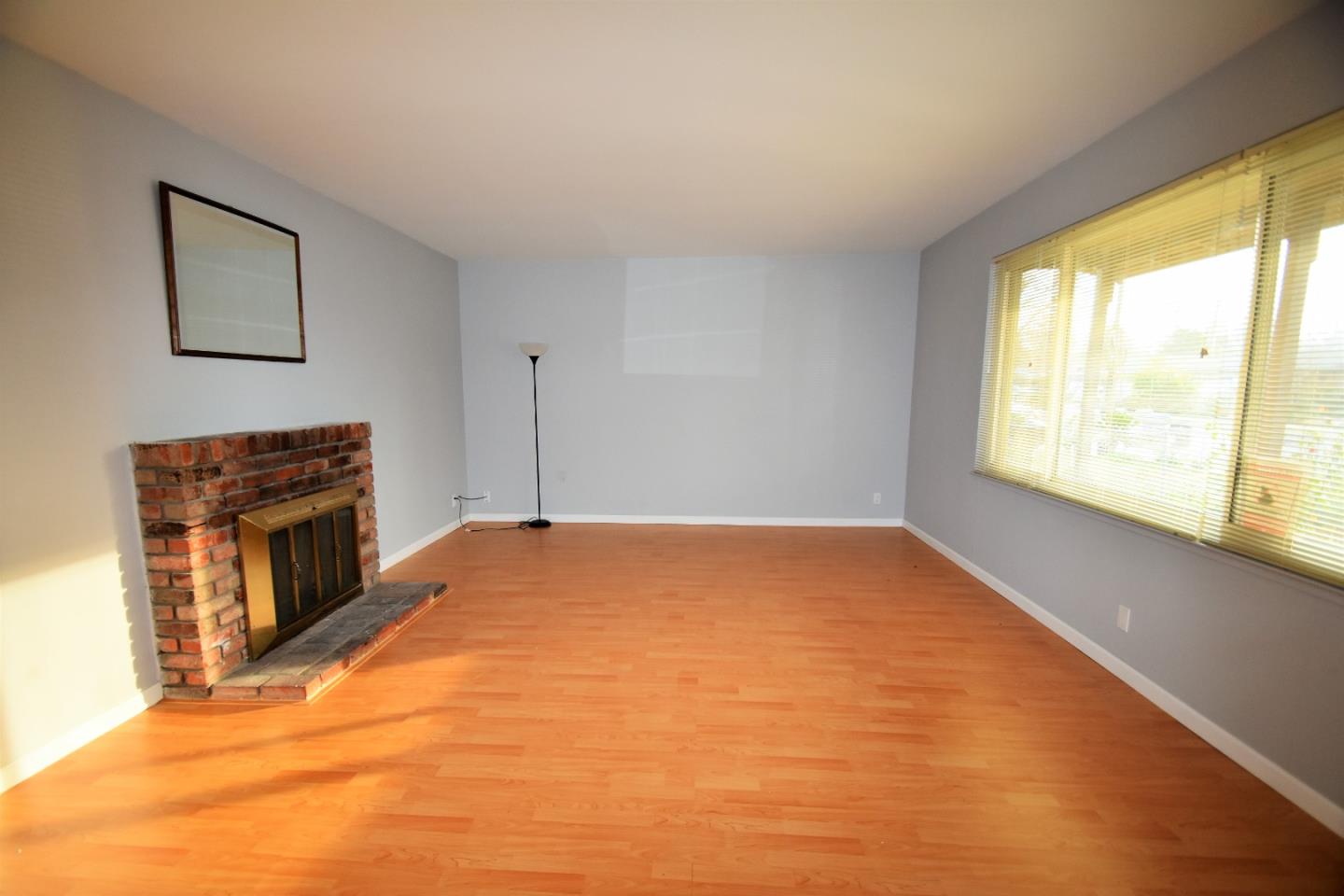 Detail Gallery Image 4 of 21 For 2070 Sierra Wood Dr, San Jose,  CA 95132 - 3 Beds | 2 Baths