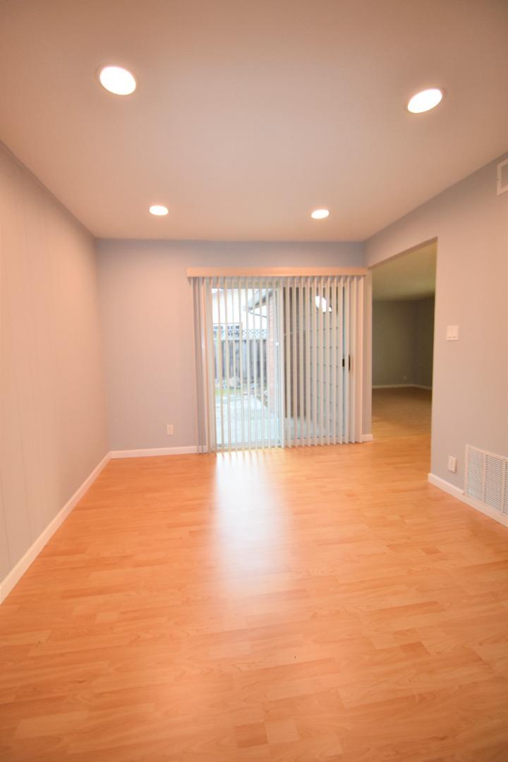 Detail Gallery Image 6 of 21 For 2070 Sierra Wood Dr, San Jose,  CA 95132 - 3 Beds | 2 Baths