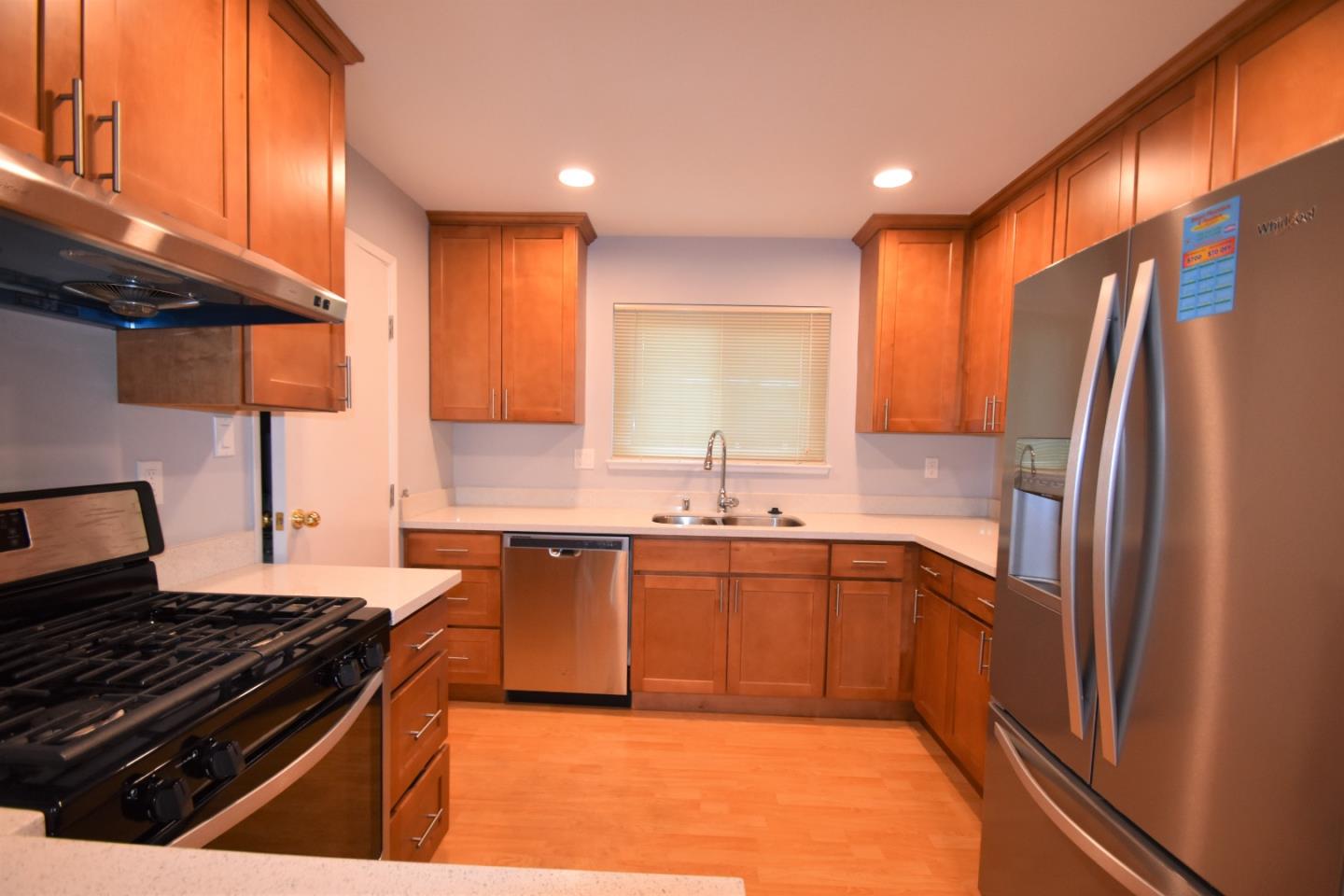 Detail Gallery Image 9 of 21 For 2070 Sierra Wood Dr, San Jose,  CA 95132 - 3 Beds | 2 Baths