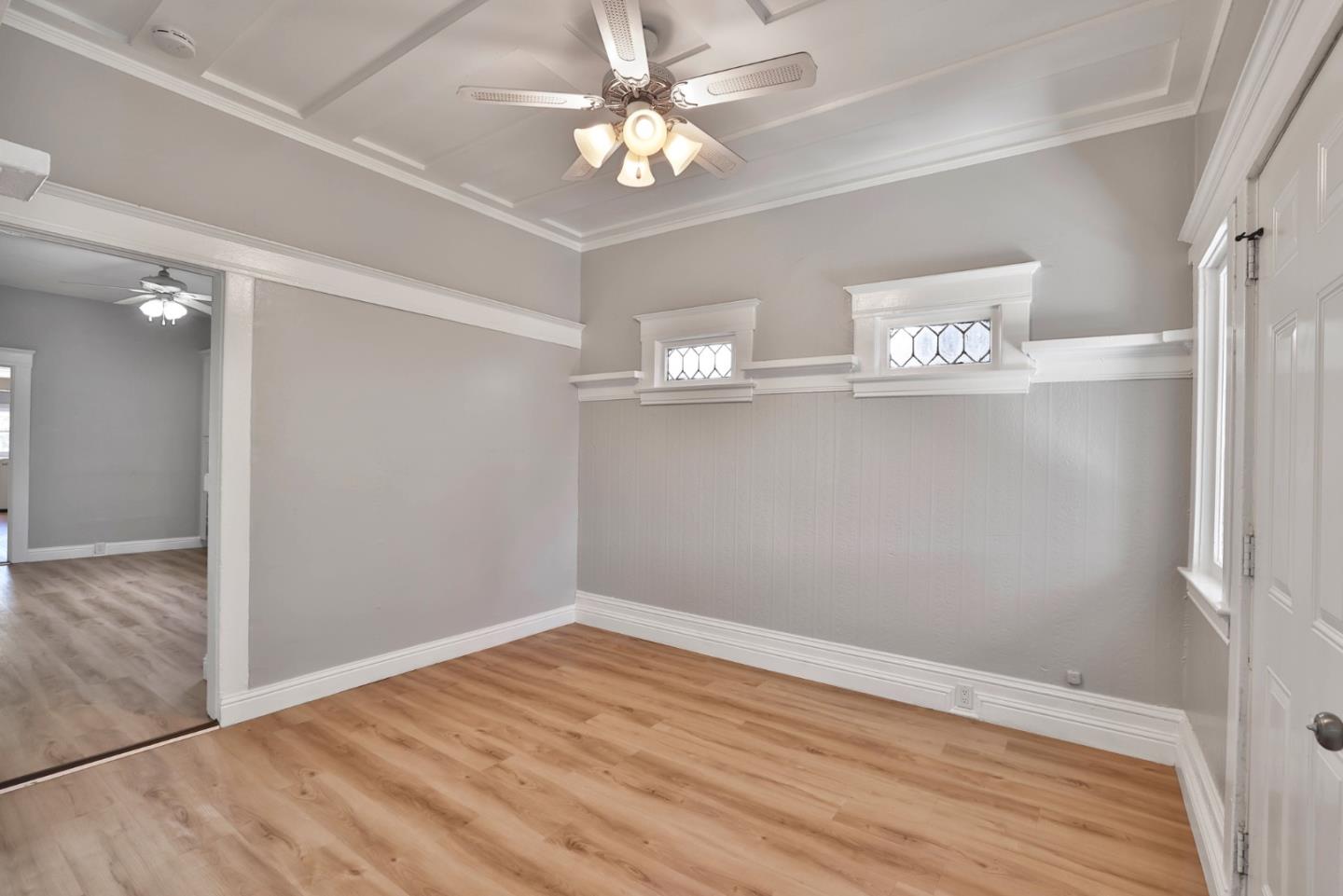 Detail Gallery Image 6 of 24 For 2643 Market St, Oakland,  CA 94607 - 3 Beds | 1 Baths