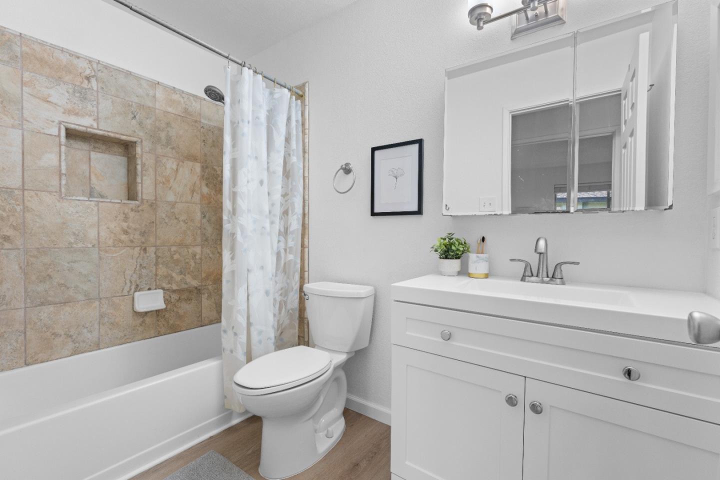 Detail Gallery Image 14 of 23 For 1136 Callas Ln #3,  Capitola,  CA 95010 - 3 Beds | 1/1 Baths