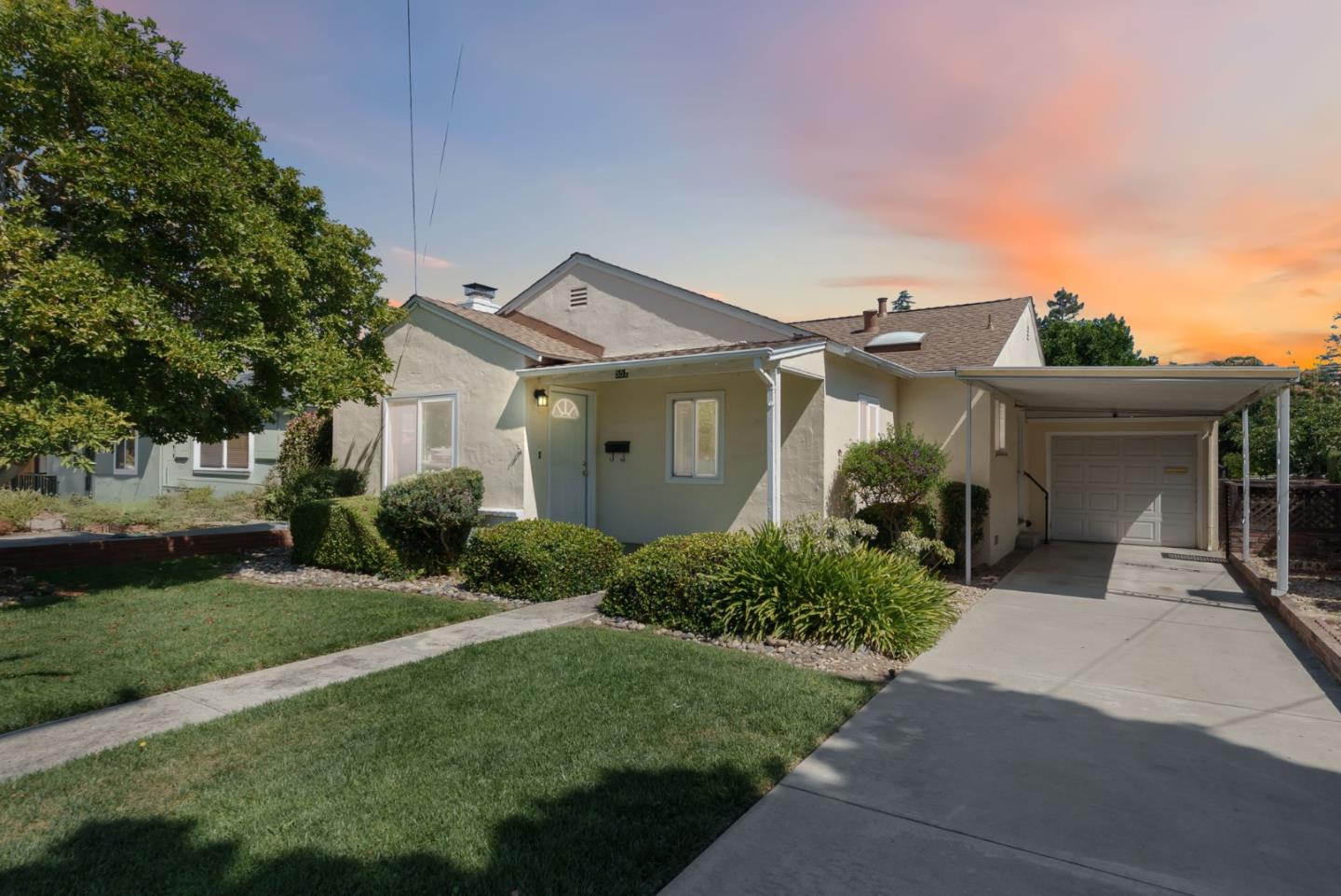 Detail Gallery Image 2 of 36 For 551 Bryan Ave, Sunnyvale,  CA 94086 - 2 Beds | 1 Baths