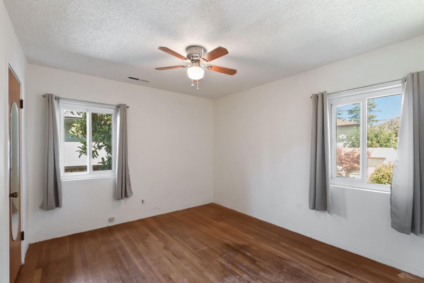 Detail Gallery Image 20 of 36 For 551 Bryan Ave, Sunnyvale,  CA 94086 - 2 Beds | 1 Baths