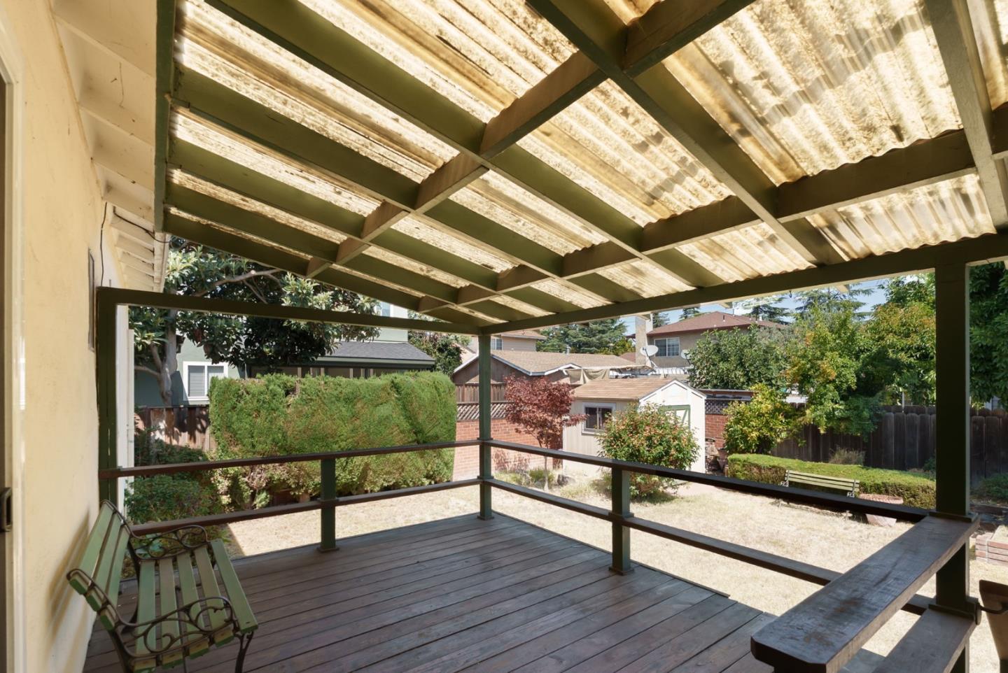 Detail Gallery Image 22 of 36 For 551 Bryan Ave, Sunnyvale,  CA 94086 - 2 Beds | 1 Baths