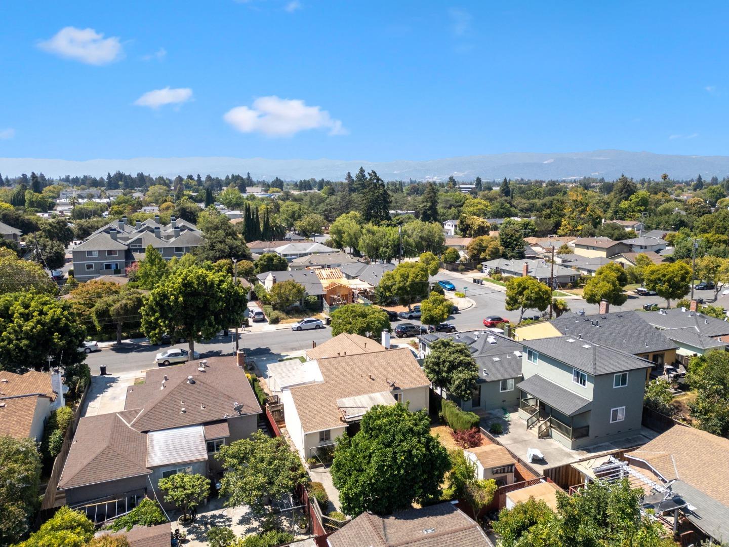 Detail Gallery Image 31 of 36 For 551 Bryan Ave, Sunnyvale,  CA 94086 - 2 Beds | 1 Baths