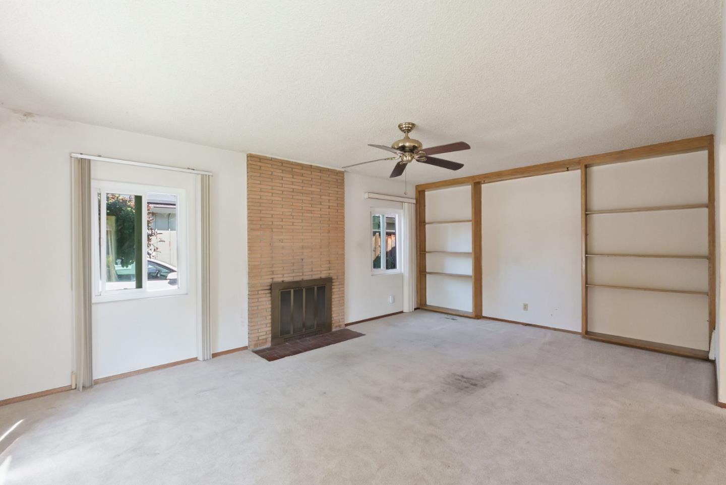 Detail Gallery Image 6 of 36 For 551 Bryan Ave, Sunnyvale,  CA 94086 - 2 Beds | 1 Baths