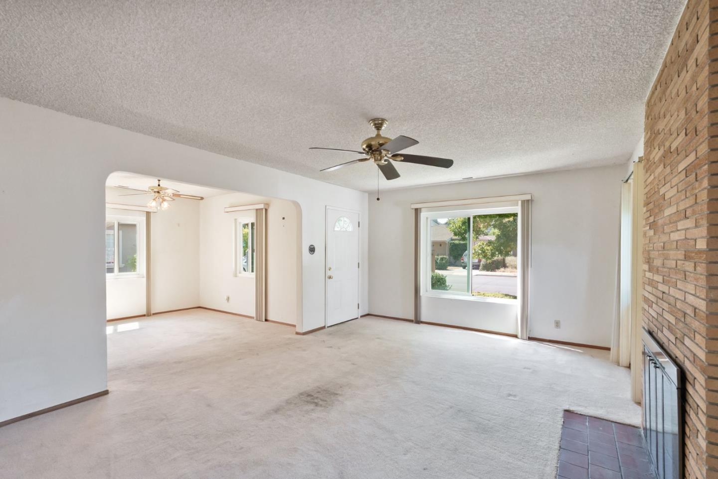 Detail Gallery Image 8 of 36 For 551 Bryan Ave, Sunnyvale,  CA 94086 - 2 Beds | 1 Baths