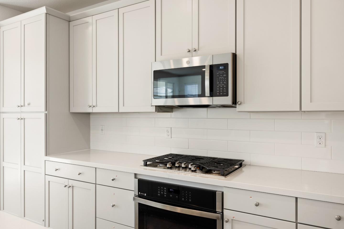 Detail Gallery Image 10 of 41 For 5813 Littlestone St, Sacramento,  CA 95835 - 4 Beds | 3/1 Baths