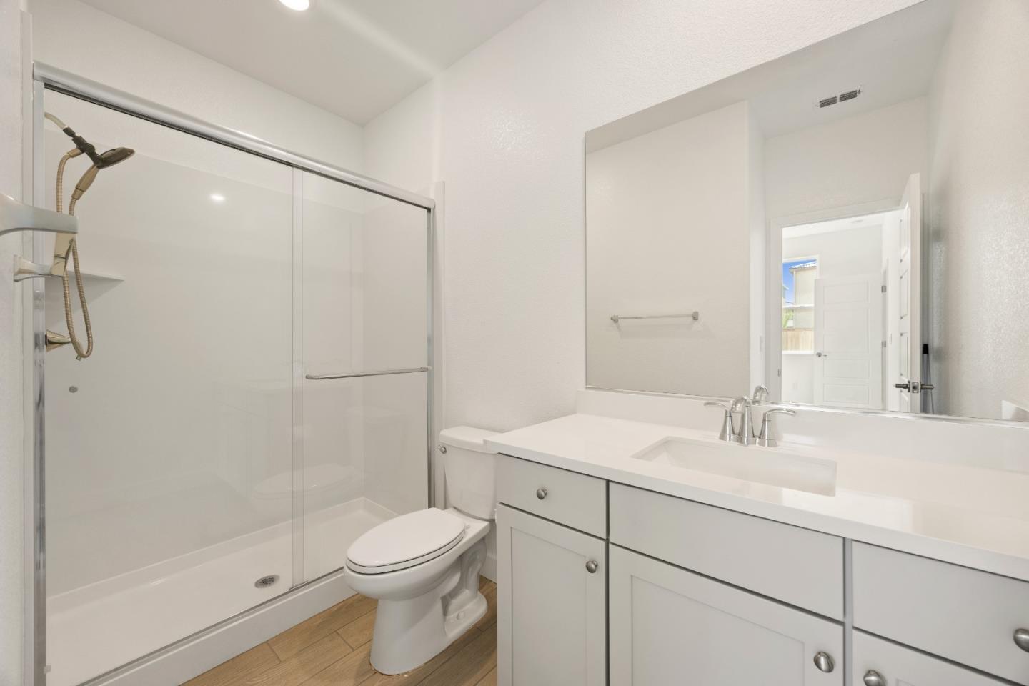 Detail Gallery Image 14 of 41 For 5813 Littlestone St, Sacramento,  CA 95835 - 4 Beds | 3/1 Baths