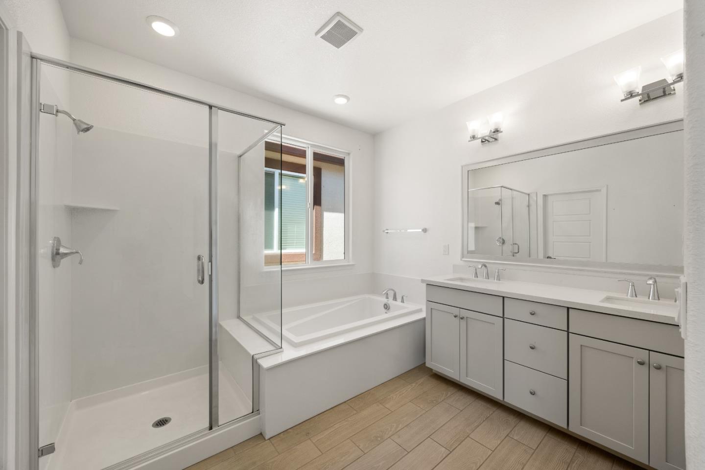 Detail Gallery Image 20 of 41 For 5813 Littlestone St, Sacramento,  CA 95835 - 4 Beds | 3/1 Baths