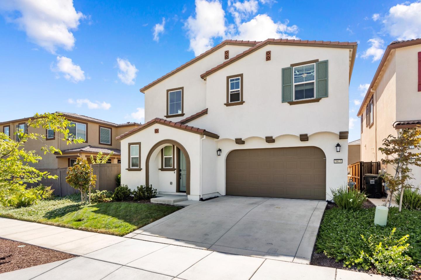 Detail Gallery Image 3 of 41 For 5813 Littlestone St, Sacramento,  CA 95835 - 4 Beds | 3/1 Baths
