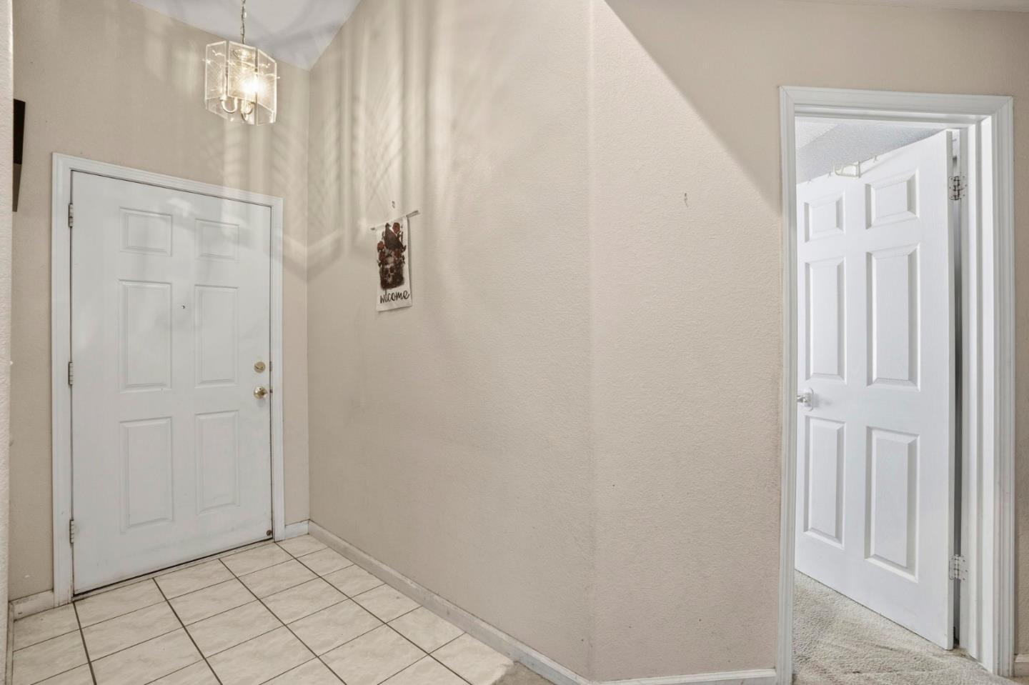 Detail Gallery Image 5 of 42 For 1876 Boalt Dr, Los Banos,  CA 93635 - 3 Beds | 2 Baths