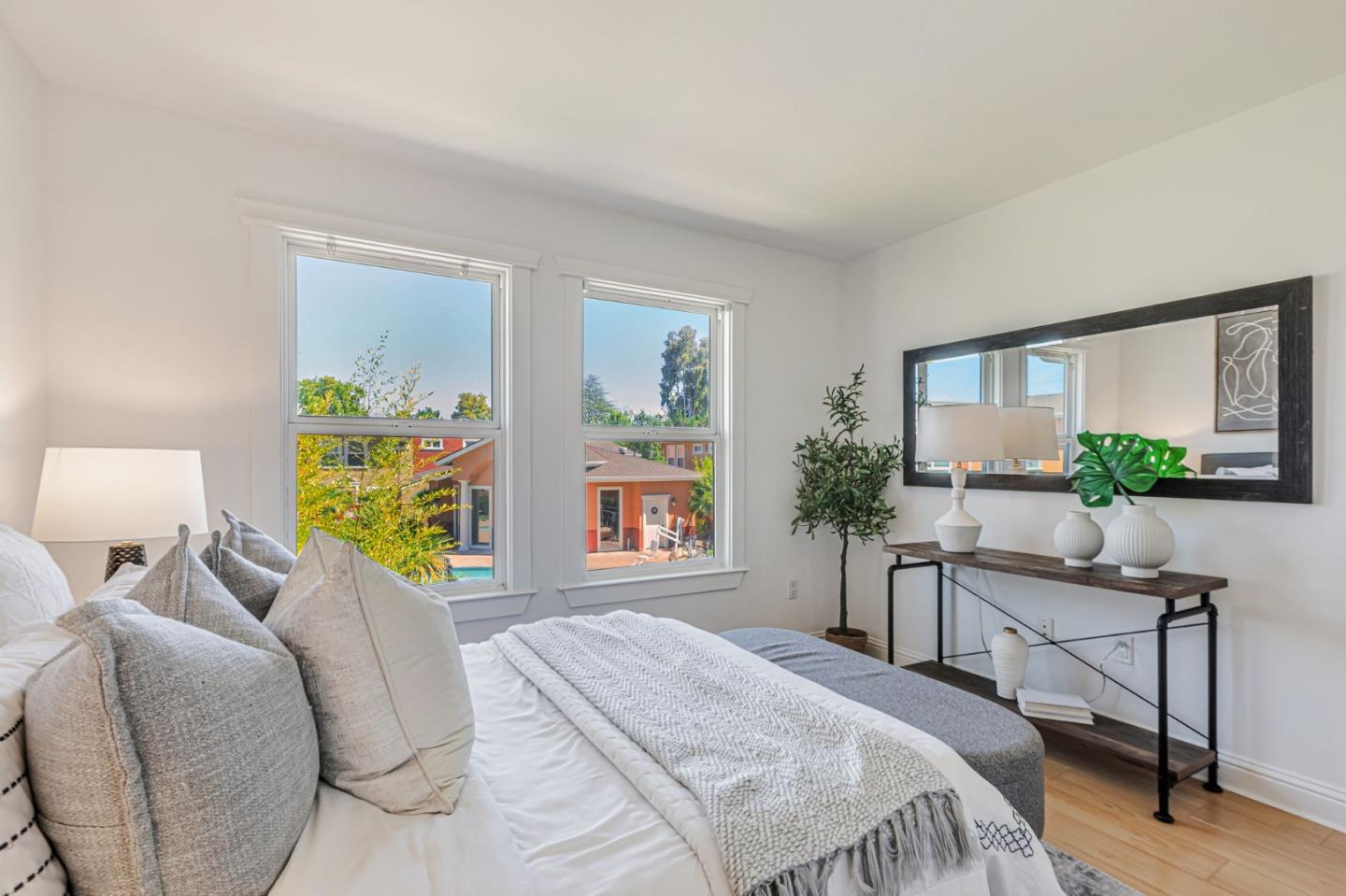 Detail Gallery Image 15 of 31 For 865 Carlisle Way #103,  Sunnyvale,  CA 94087 - 2 Beds | 2/1 Baths