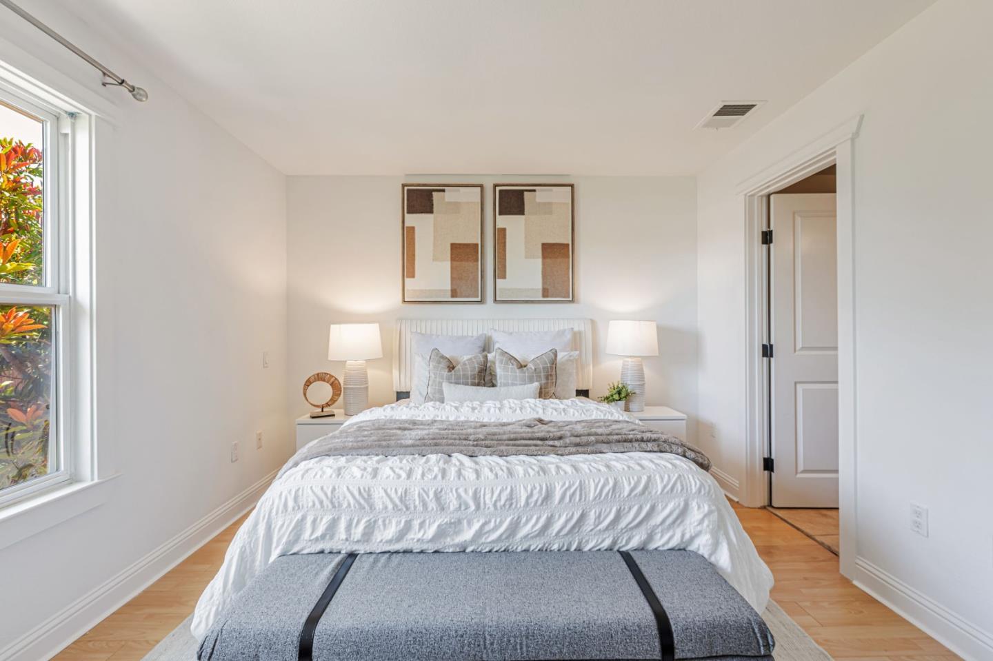 Detail Gallery Image 16 of 31 For 865 Carlisle Way #103,  Sunnyvale,  CA 94087 - 2 Beds | 2/1 Baths