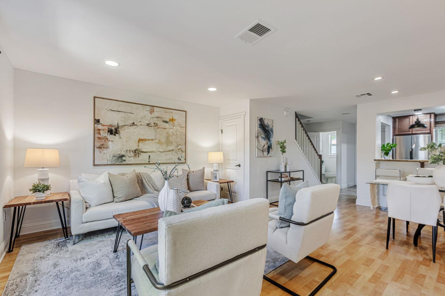 Detail Gallery Image 4 of 31 For 865 Carlisle Way #103,  Sunnyvale,  CA 94087 - 2 Beds | 2/1 Baths
