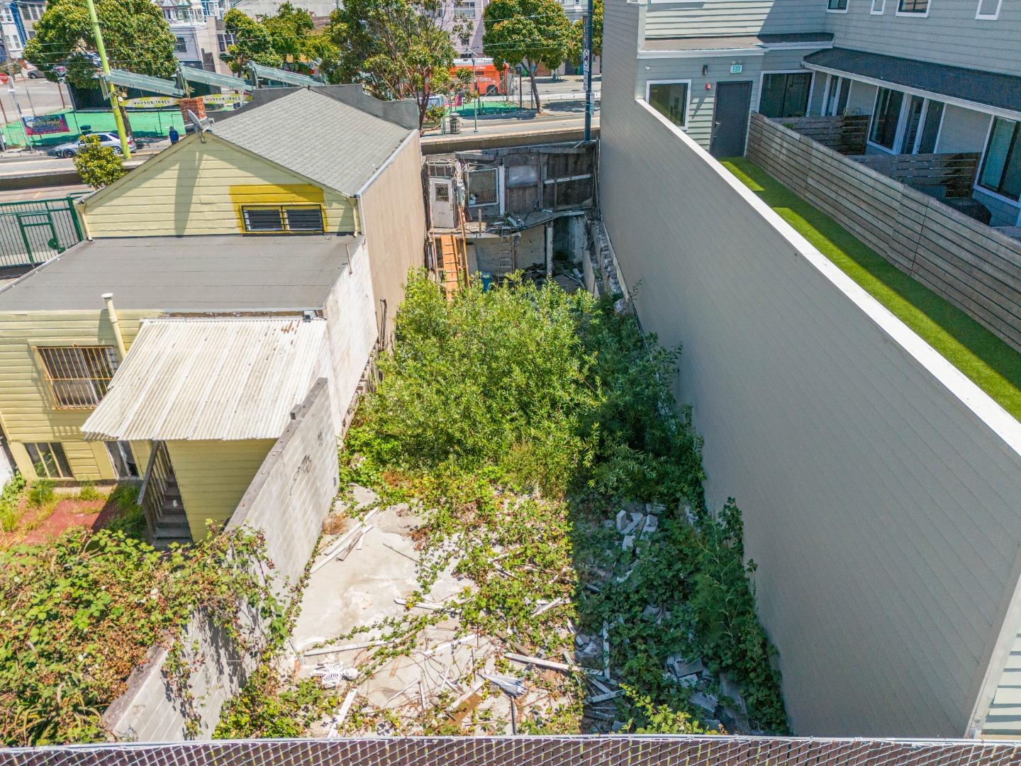 Detail Gallery Image 5 of 21 For 4128 3rd St, San Francisco,  CA 94124 - – Beds | – Baths