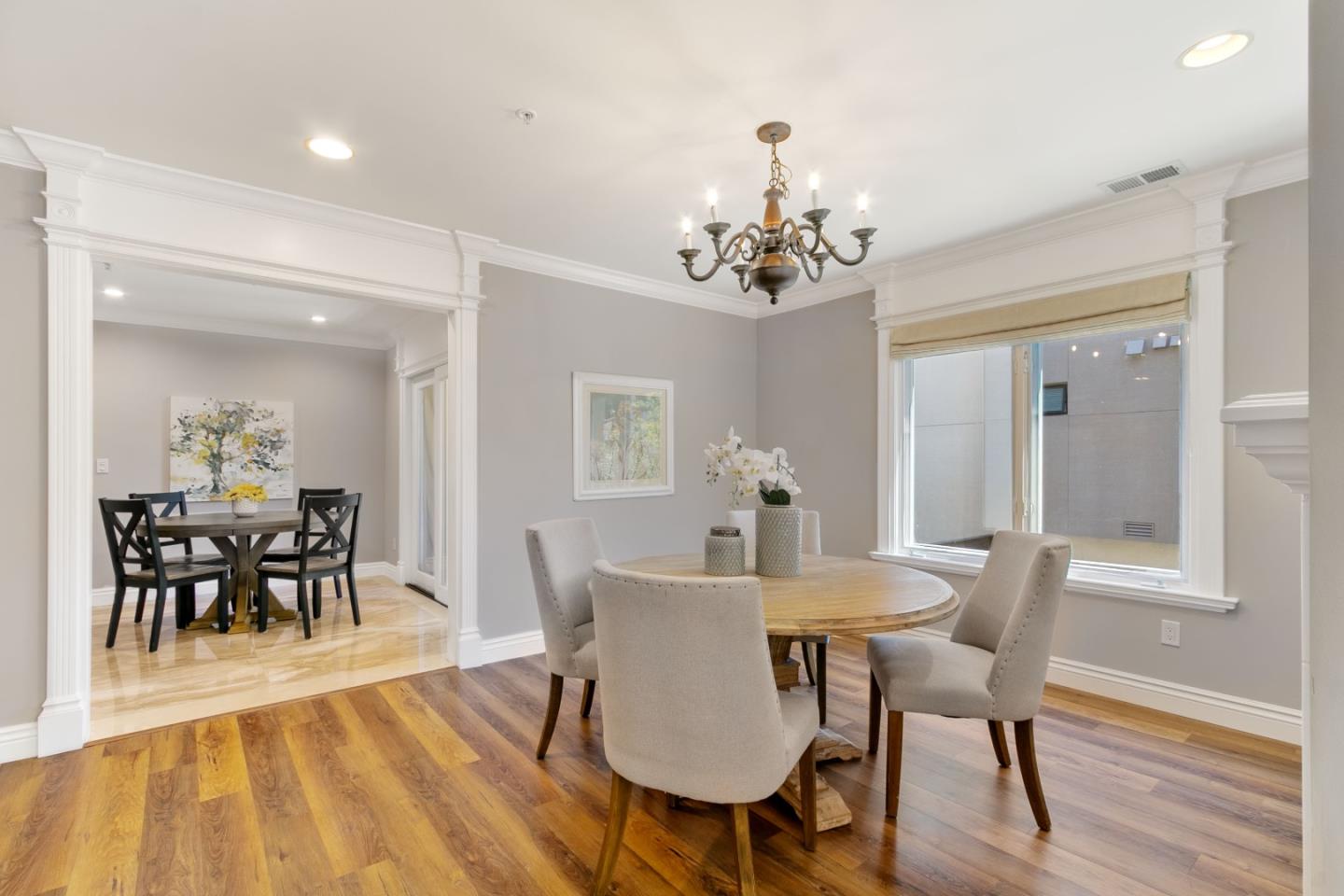 Detail Gallery Image 12 of 30 For 1499 Oak Grove Ave #202,  Burlingame,  CA 94010 - 2 Beds | 2 Baths