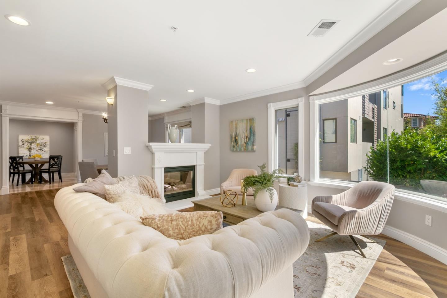 Detail Gallery Image 13 of 30 For 1499 Oak Grove Ave #202,  Burlingame,  CA 94010 - 2 Beds | 2 Baths