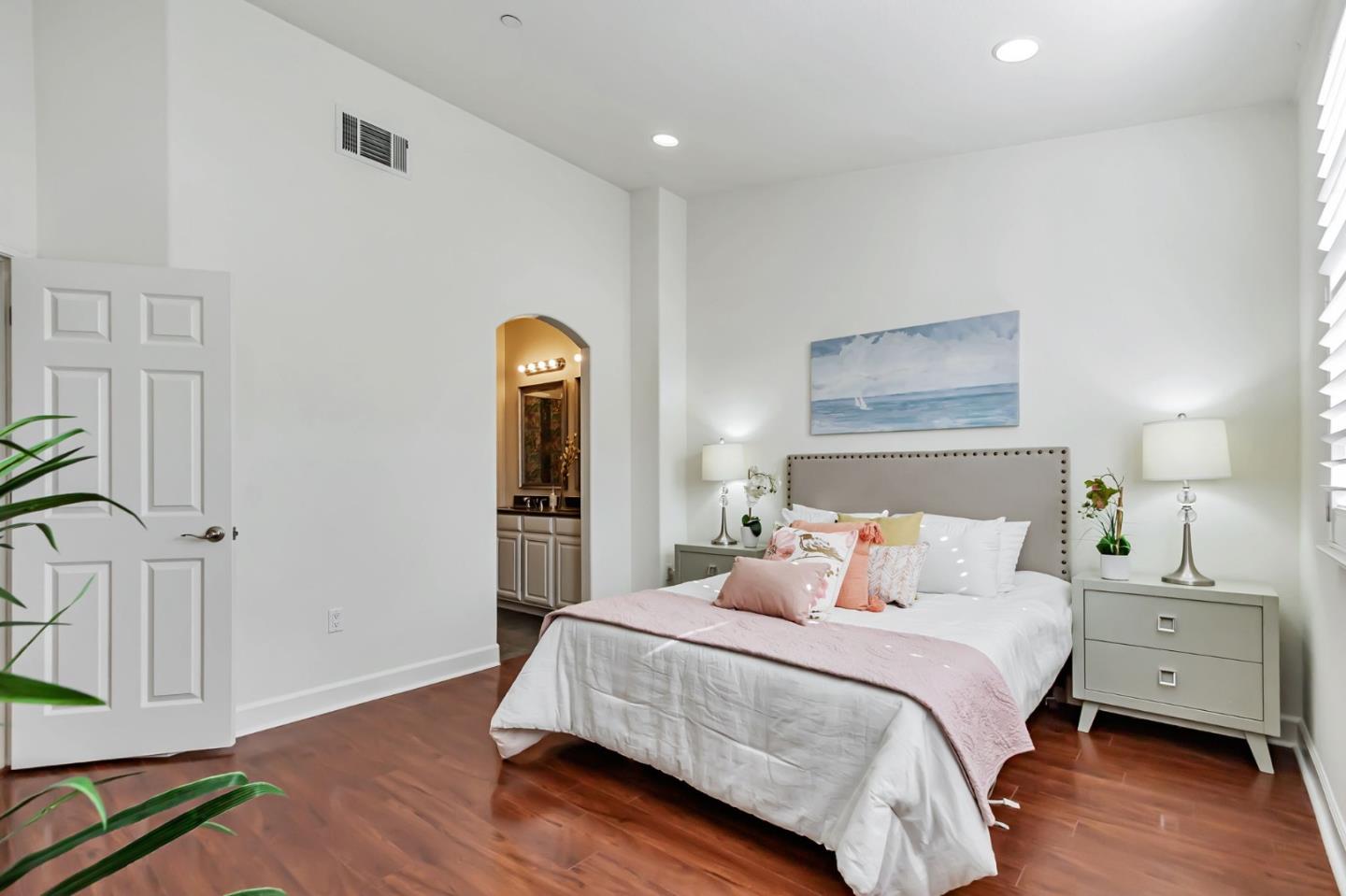 Detail Gallery Image 16 of 36 For 1142 Mente Linda Loop, Milpitas,  CA 95035 - 3 Beds | 2/1 Baths