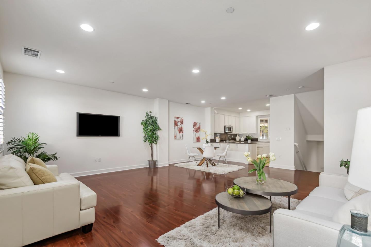 Detail Gallery Image 6 of 36 For 1142 Mente Linda Loop, Milpitas,  CA 95035 - 3 Beds | 2/1 Baths