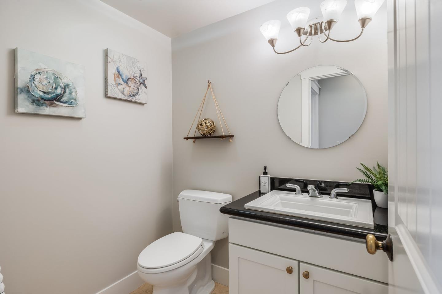 Detail Gallery Image 17 of 32 For 1705 Palm Ave #19,  San Mateo,  CA 94402 - 2 Beds | 2/1 Baths