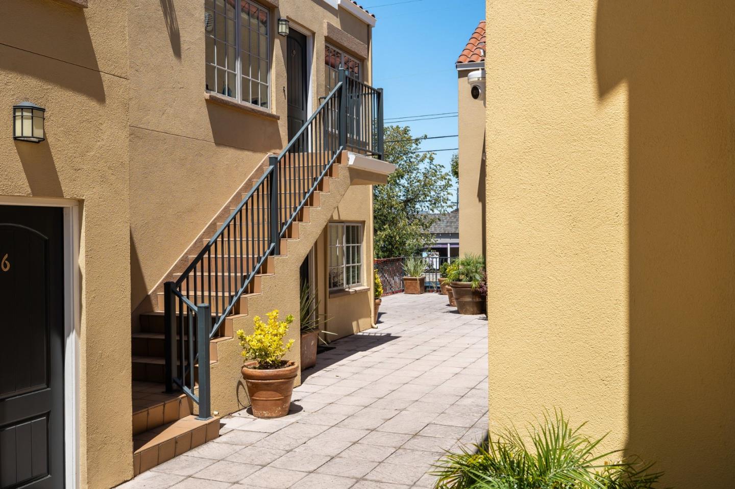 Detail Gallery Image 29 of 32 For 1705 Palm Ave #19,  San Mateo,  CA 94402 - 2 Beds | 2/1 Baths
