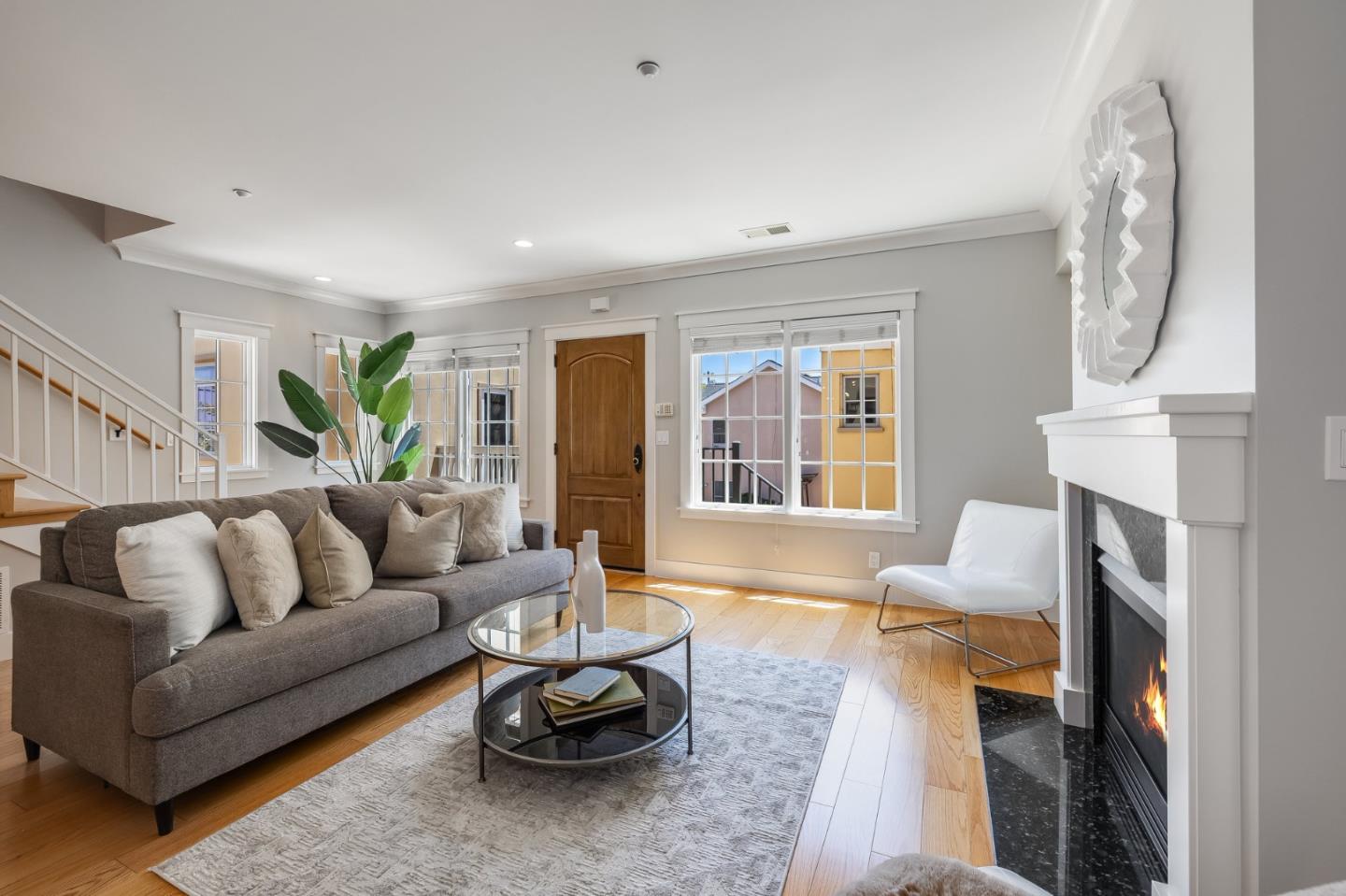Detail Gallery Image 3 of 32 For 1705 Palm Ave #19,  San Mateo,  CA 94402 - 2 Beds | 2/1 Baths