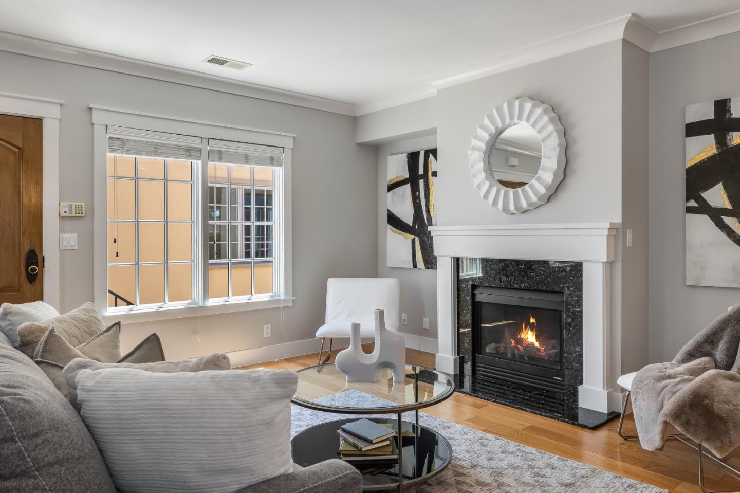 Detail Gallery Image 4 of 32 For 1705 Palm Ave #19,  San Mateo,  CA 94402 - 2 Beds | 2/1 Baths