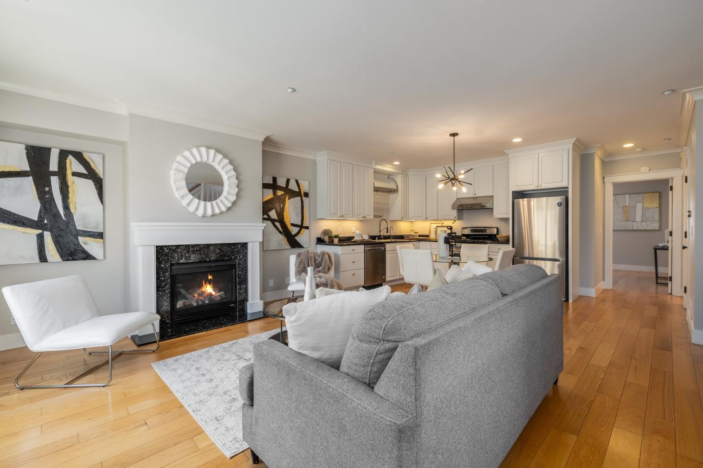 Detail Gallery Image 6 of 32 For 1705 Palm Ave #19,  San Mateo,  CA 94402 - 2 Beds | 2/1 Baths