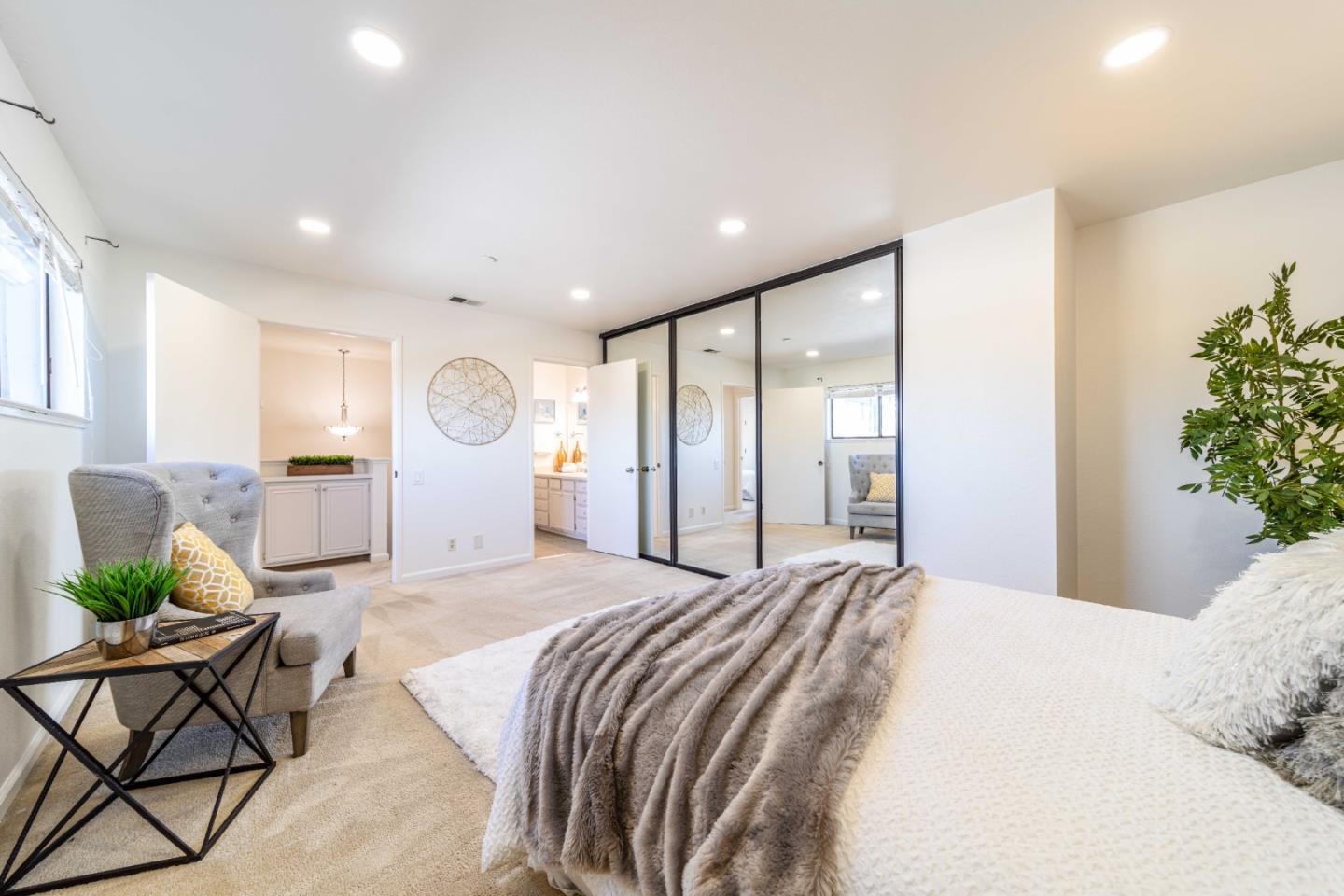 Detail Gallery Image 12 of 29 For 281 Hackamore Cmn, Fremont,  CA 94539 - 3 Beds | 2 Baths