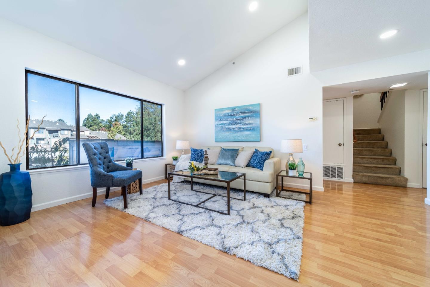 Detail Gallery Image 2 of 29 For 281 Hackamore Cmn, Fremont,  CA 94539 - 3 Beds | 2 Baths