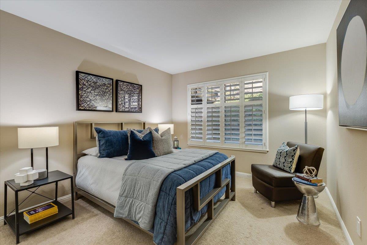 Detail Gallery Image 16 of 22 For 3392 Brittan Ave #4,  San Carlos,  CA 94070 - 3 Beds | 2 Baths