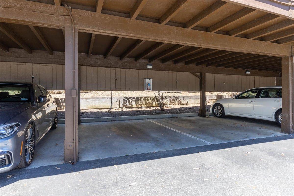 Detail Gallery Image 22 of 22 For 3392 Brittan Ave #4,  San Carlos,  CA 94070 - 3 Beds | 2 Baths
