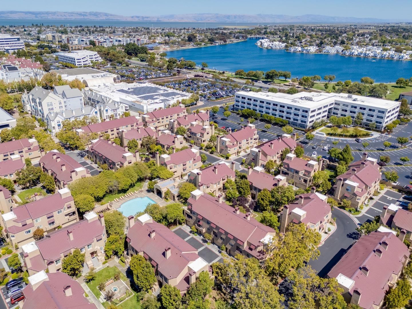 Detail Gallery Image 45 of 47 For 210 Commons Ln, Foster City,  CA 94404 - 2 Beds | 2 Baths